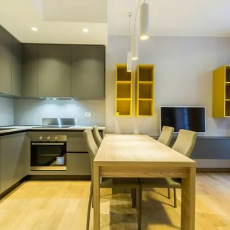 Fifty Eight Apartment *